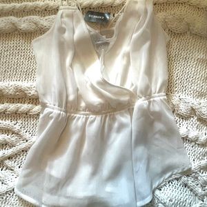 NWT Express Top